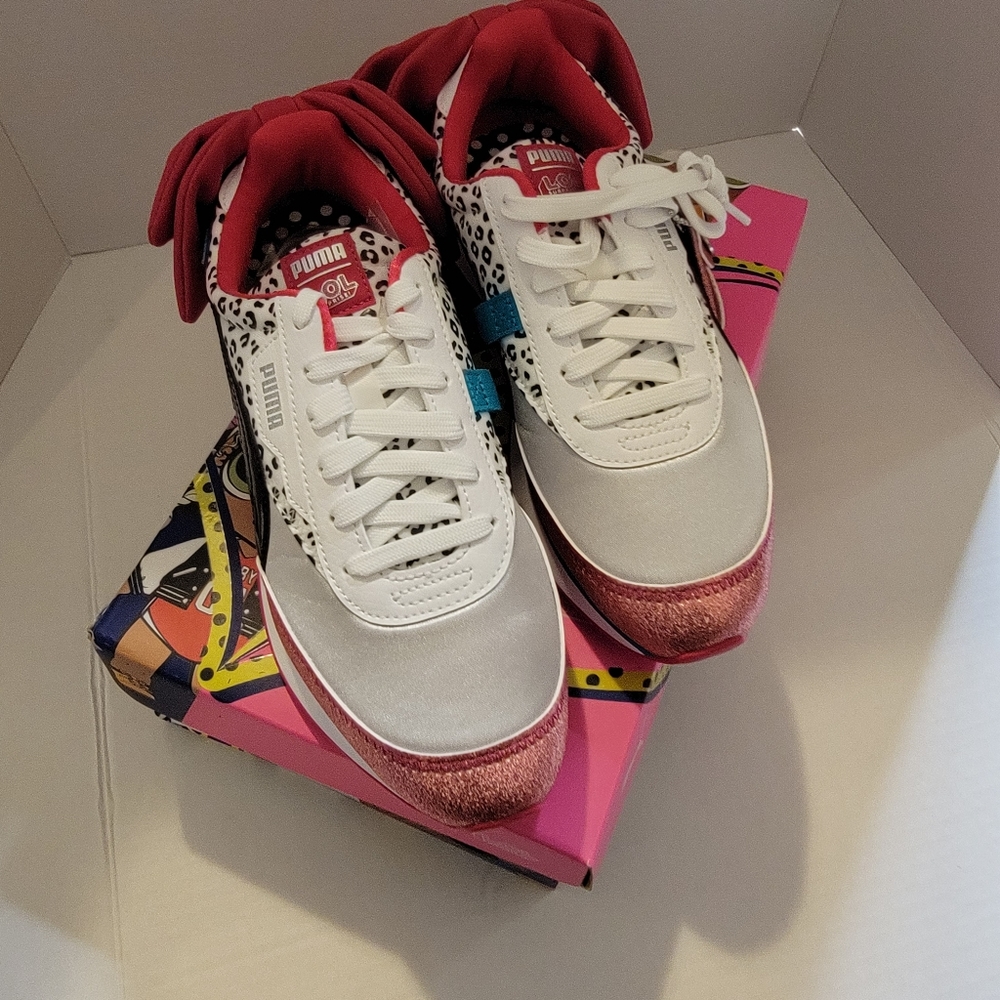 Puma lol sneakers. 6.5